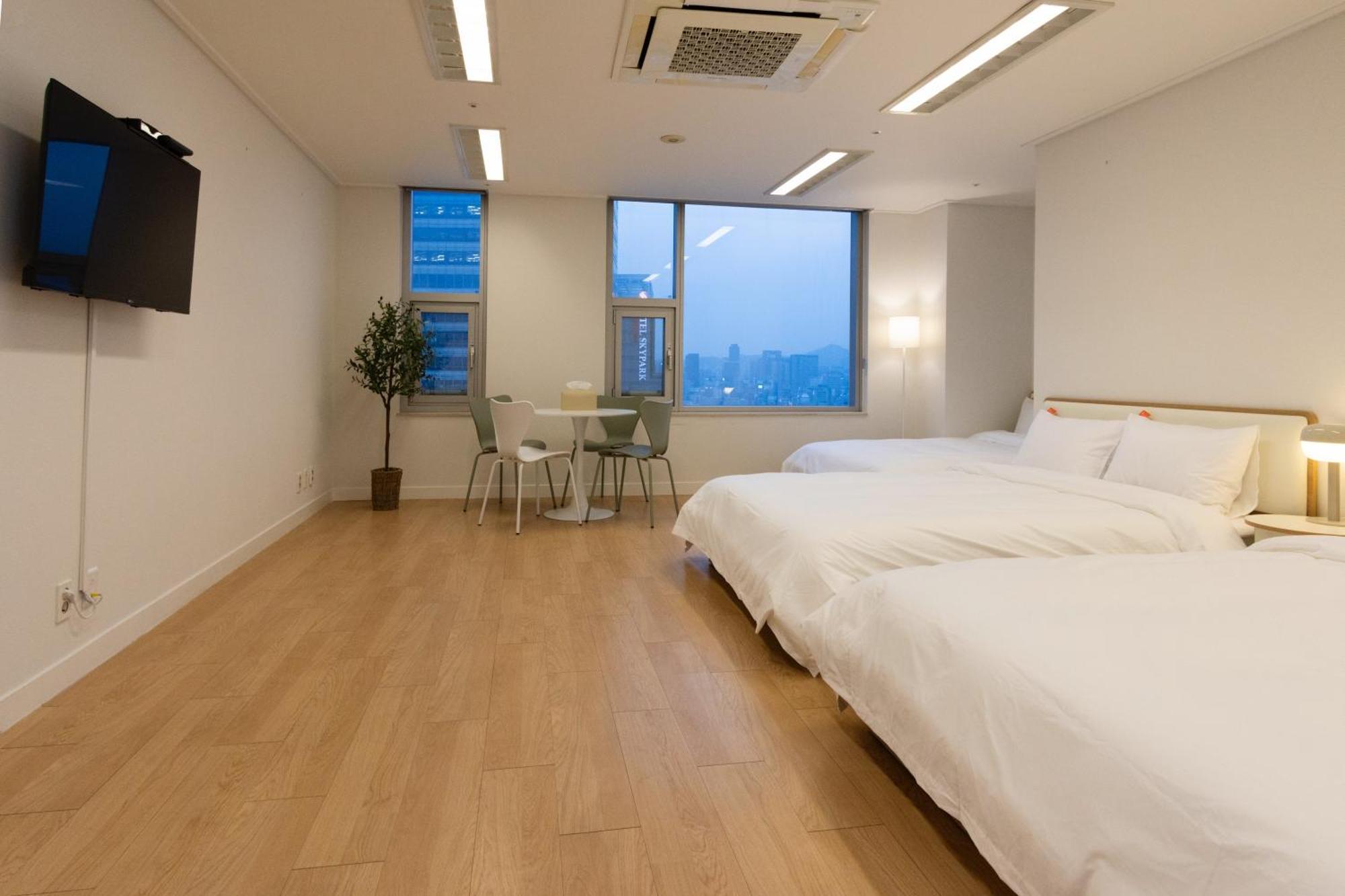 "Grand Opened" Maxtyle Guesthouse Dongdaemun โซล ภายนอก รูปภาพ
