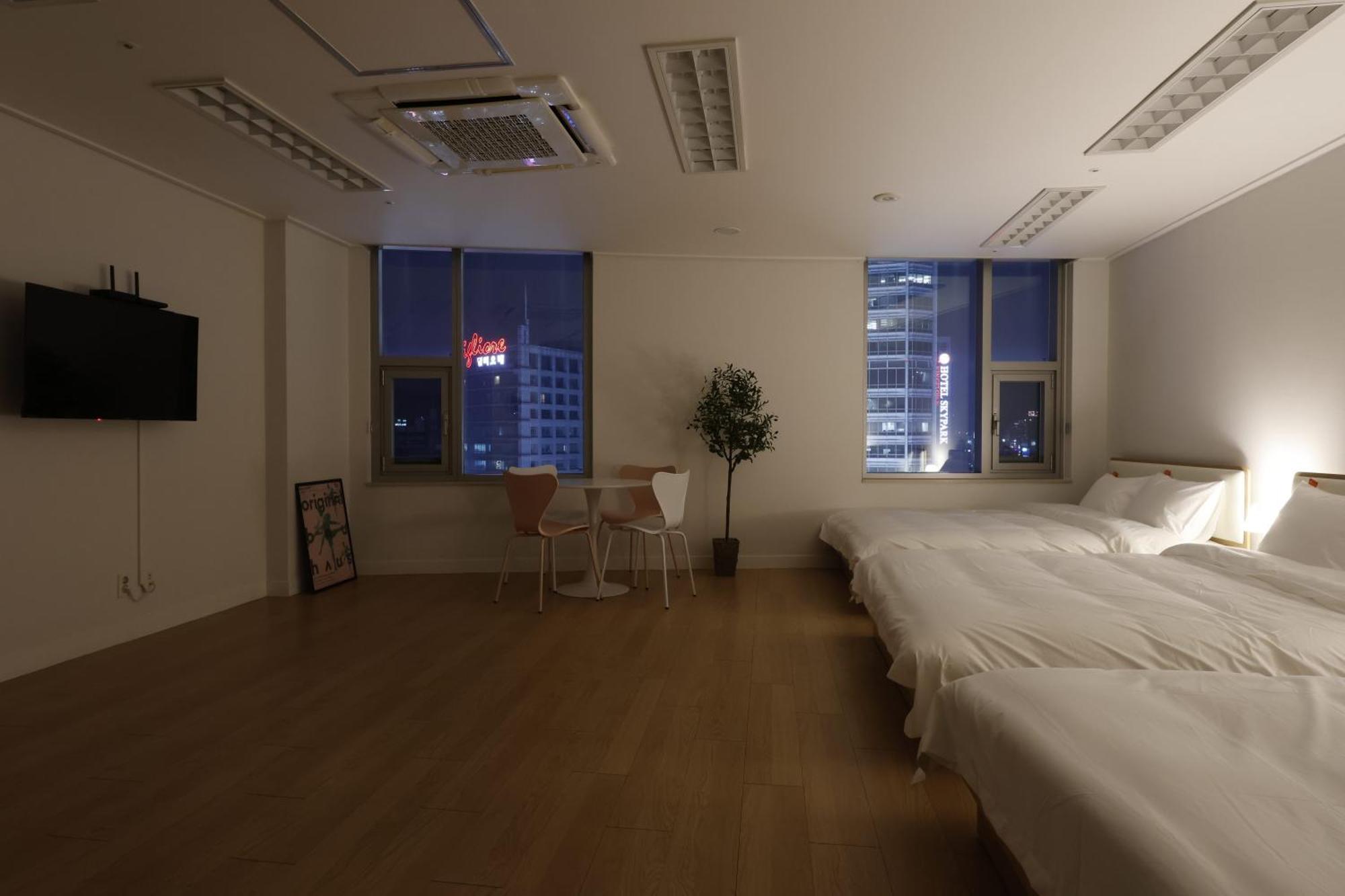 "Grand Opened" Maxtyle Guesthouse Dongdaemun โซล ภายนอก รูปภาพ