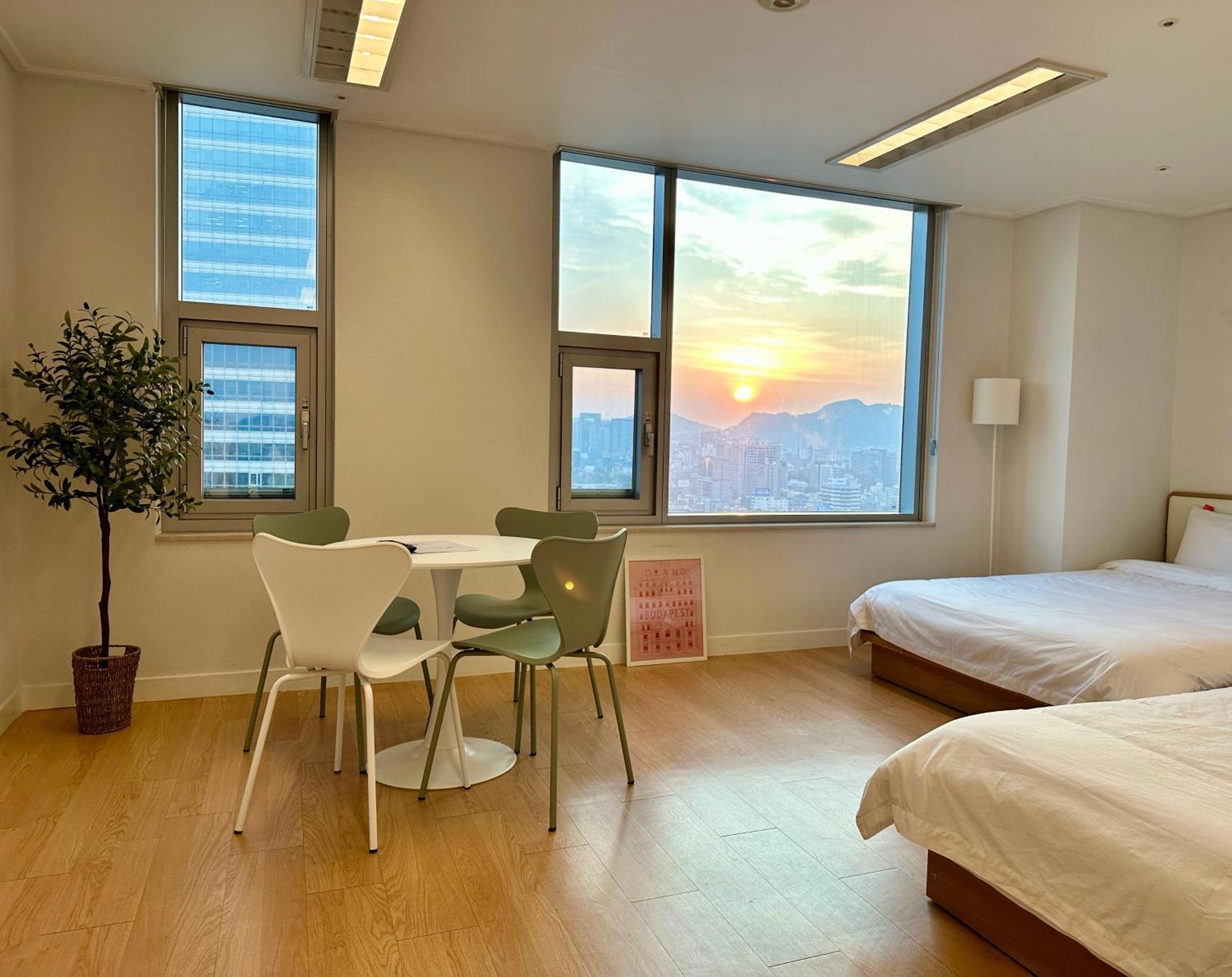"Grand Opened" Maxtyle Guesthouse Dongdaemun โซล ภายนอก รูปภาพ